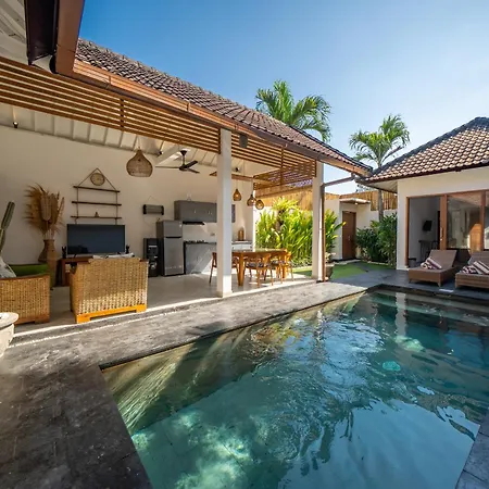 Villa Ivy Moon Seminyak